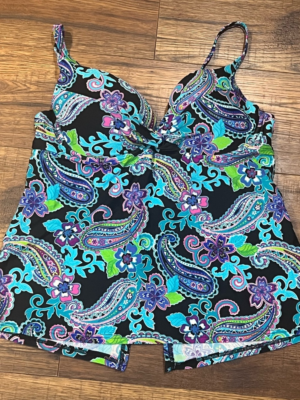 NWOT Maidenform Swimsuit Top Size 36B